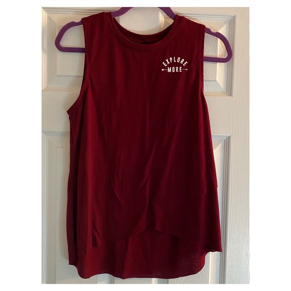 Modern Lux Tops - Mint condition and goes great with jeans.